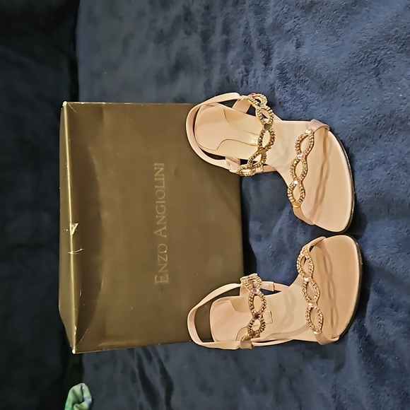 Shoes - Picture 1 of 1